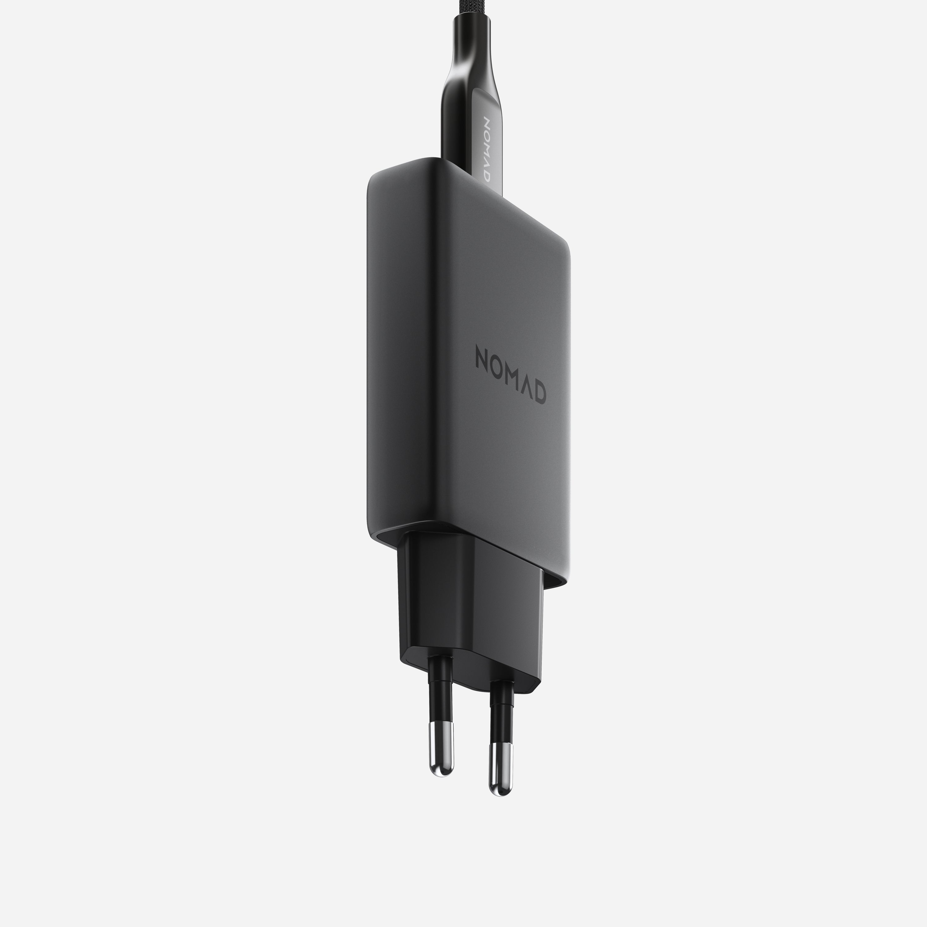 محول طاقة USB-C نحيف 40 واط من نوماد