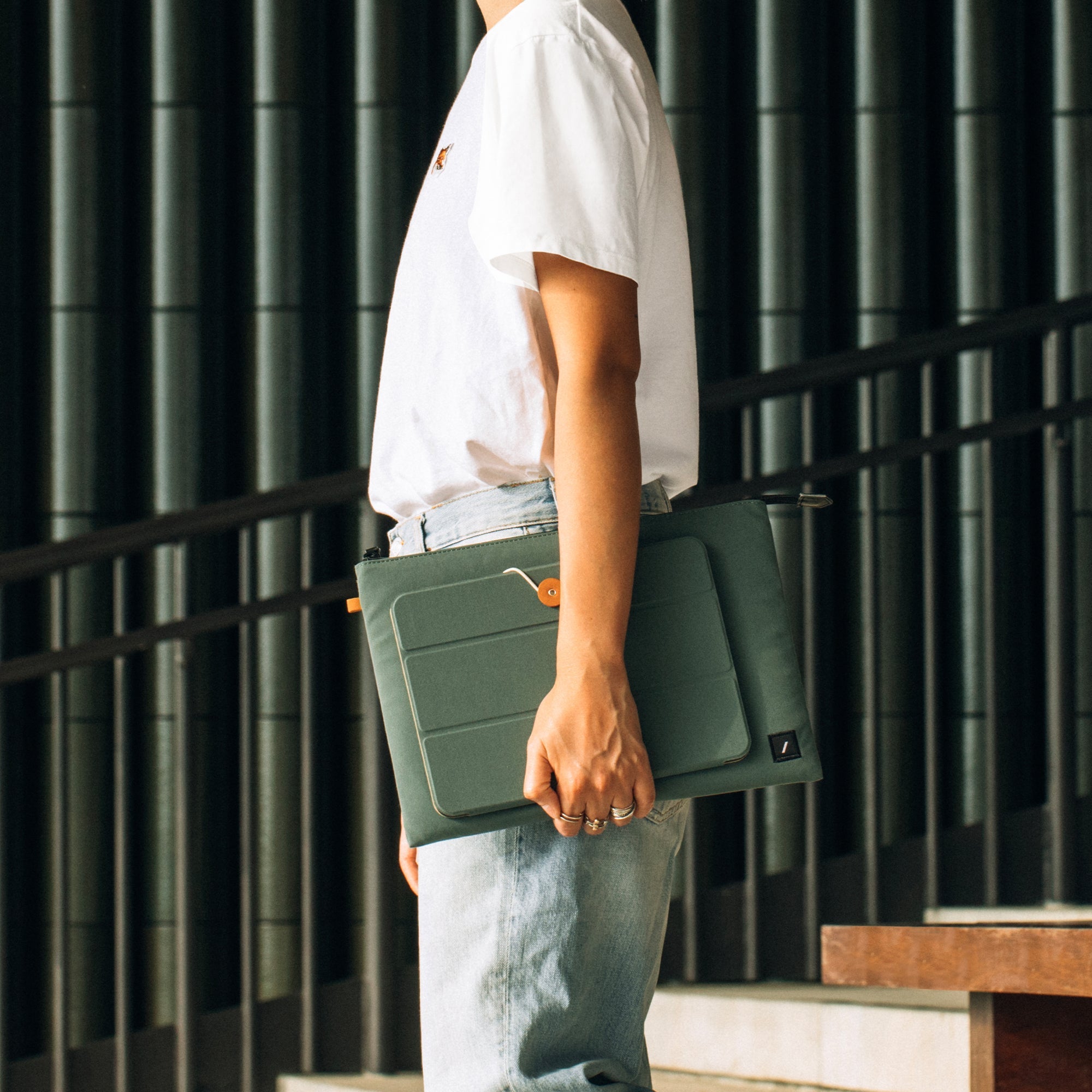 غطاء Native Union W.F.A لجهاز MacBook Air 13"