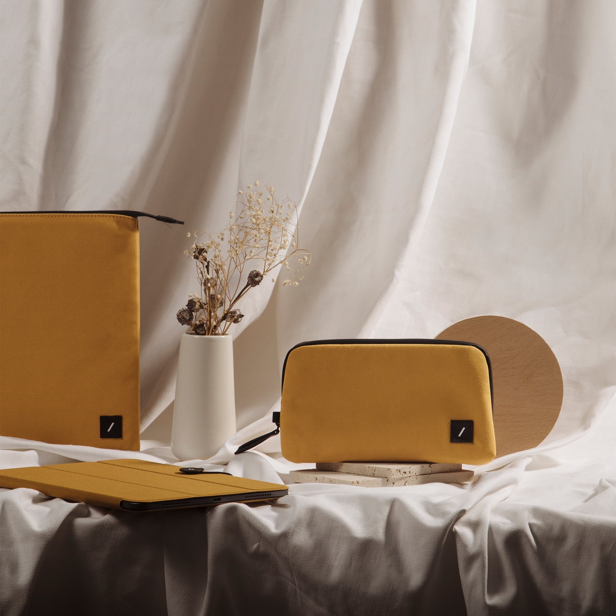 غطاء Native Union W.F.A لجهاز MacBook Air 13"