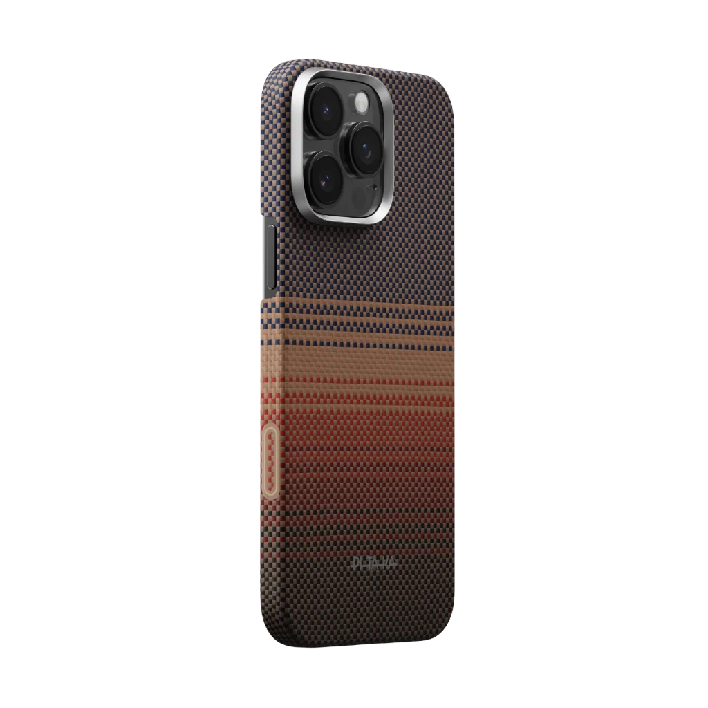 غلاف بيتاكا سونست فائق النحافة لهاتف آيفون 16 برو مع تحكم كاميرا بيتا تاب