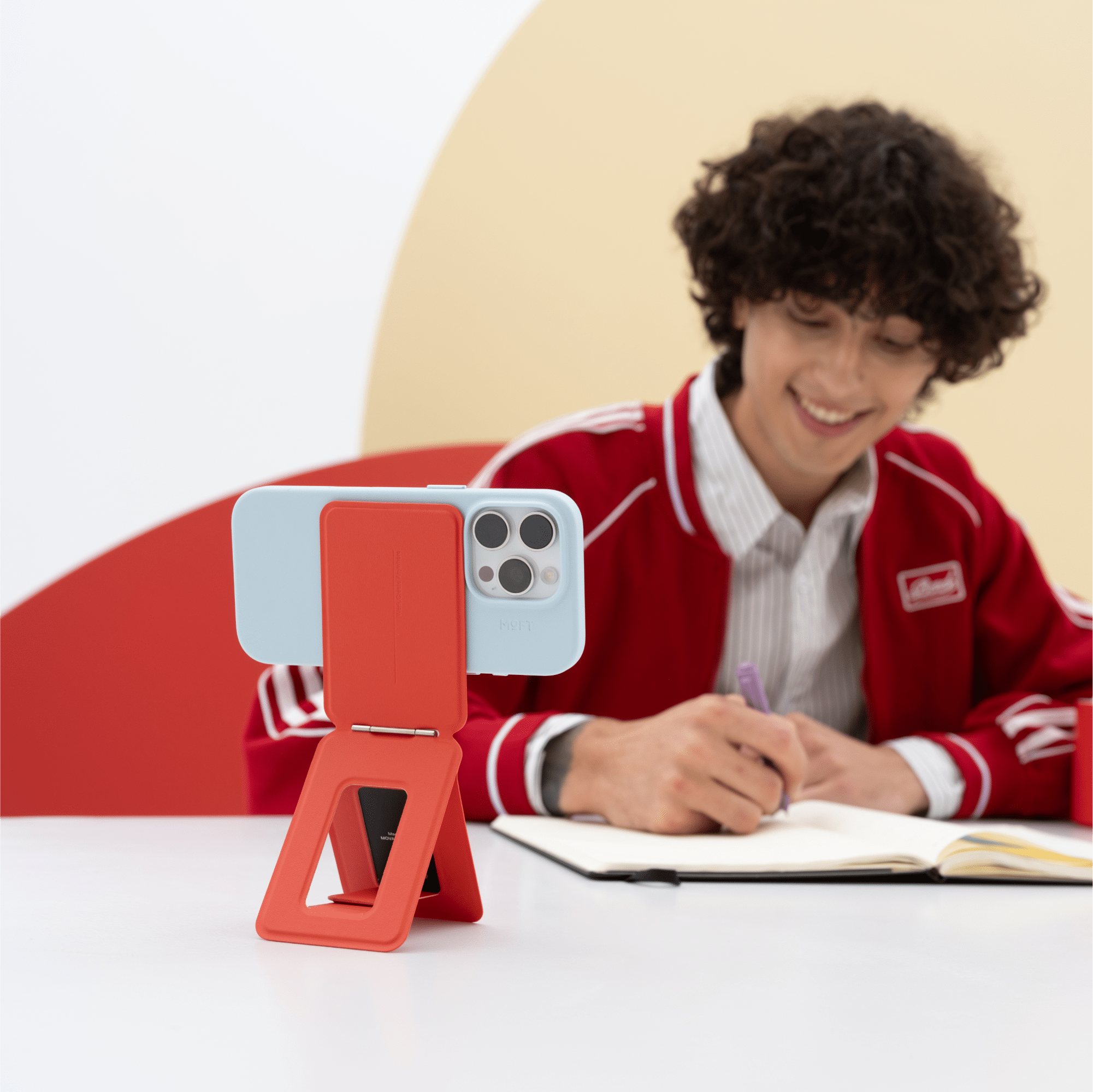 Moft Snap Phone Tripod Stand MOVAS™ - MagSafe Compatible