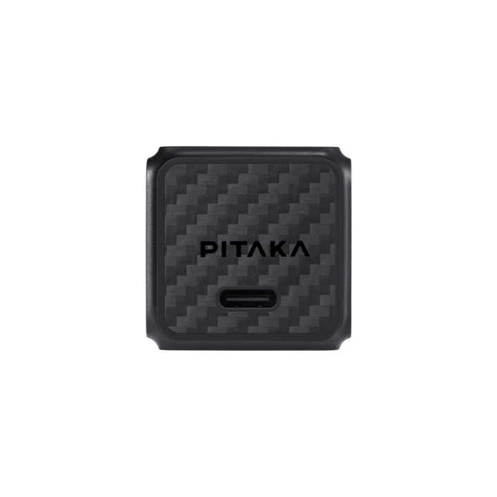 شاحن Pitaka 30W USB C GaN مع كابل USB-C مضفر