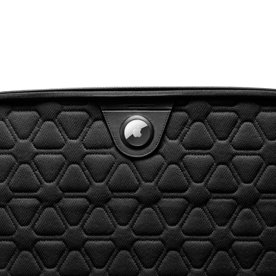 حقيبة Spigen Rugged Armor Pro لجهاز MacBook Pro 16"