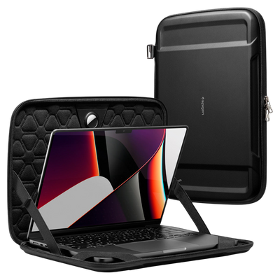 حقيبة Spigen Rugged Armor Pro لجهاز MacBook Pro 16"