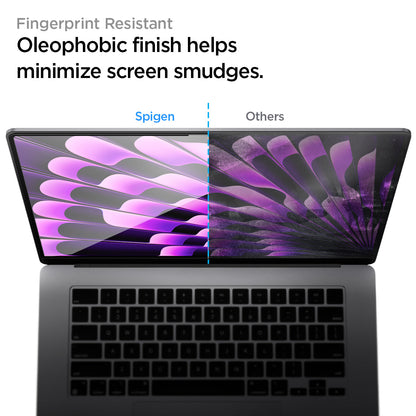 واقي شاشة Spigen GLAS.tR SLIM لجهاز MacBook Air (M4 / M3 / M2)